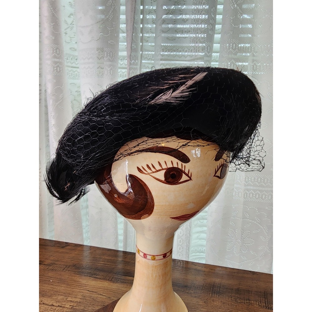 Vintage Women Hat Beret Deauville 100% Wool Black Netting Veil Feather USA Made